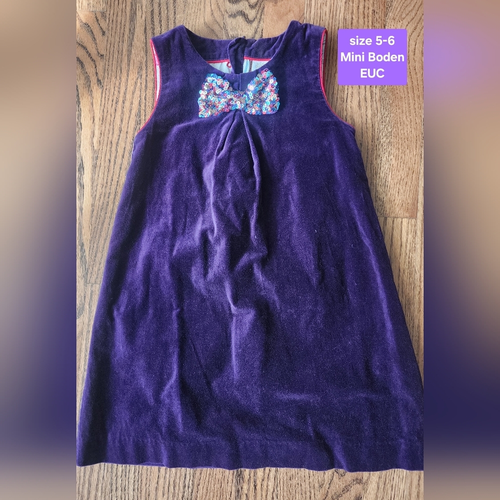 Girls Purple Velvet Dress with Sequin Bow